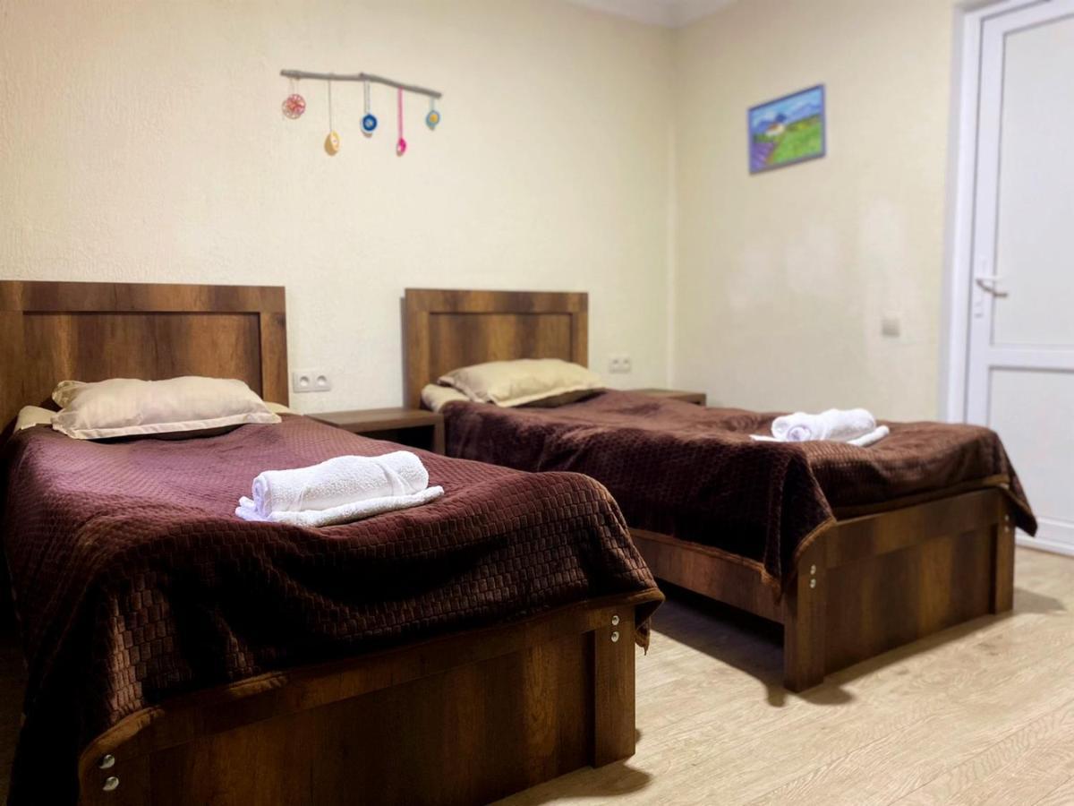Hotel Villa Eniseli Bagian luar foto