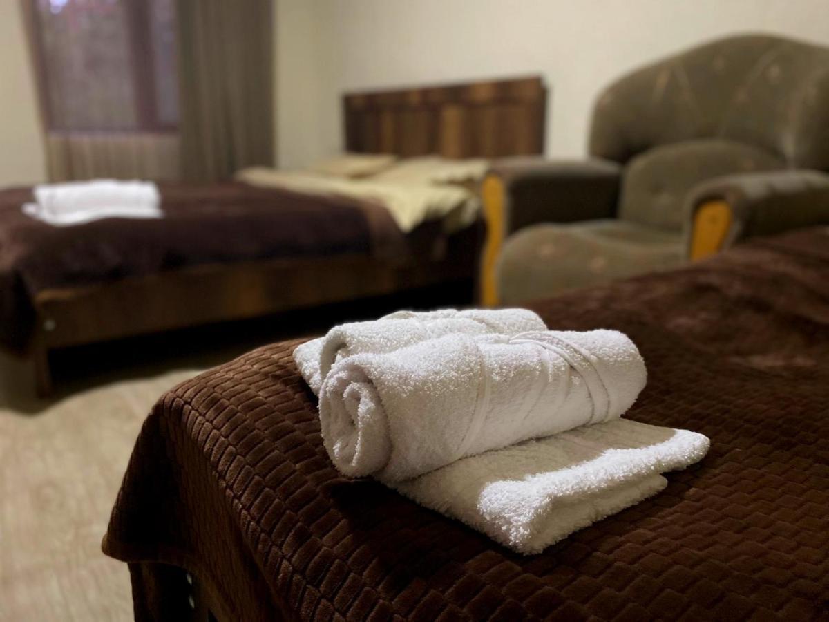 Hotel Villa Eniseli Bagian luar foto