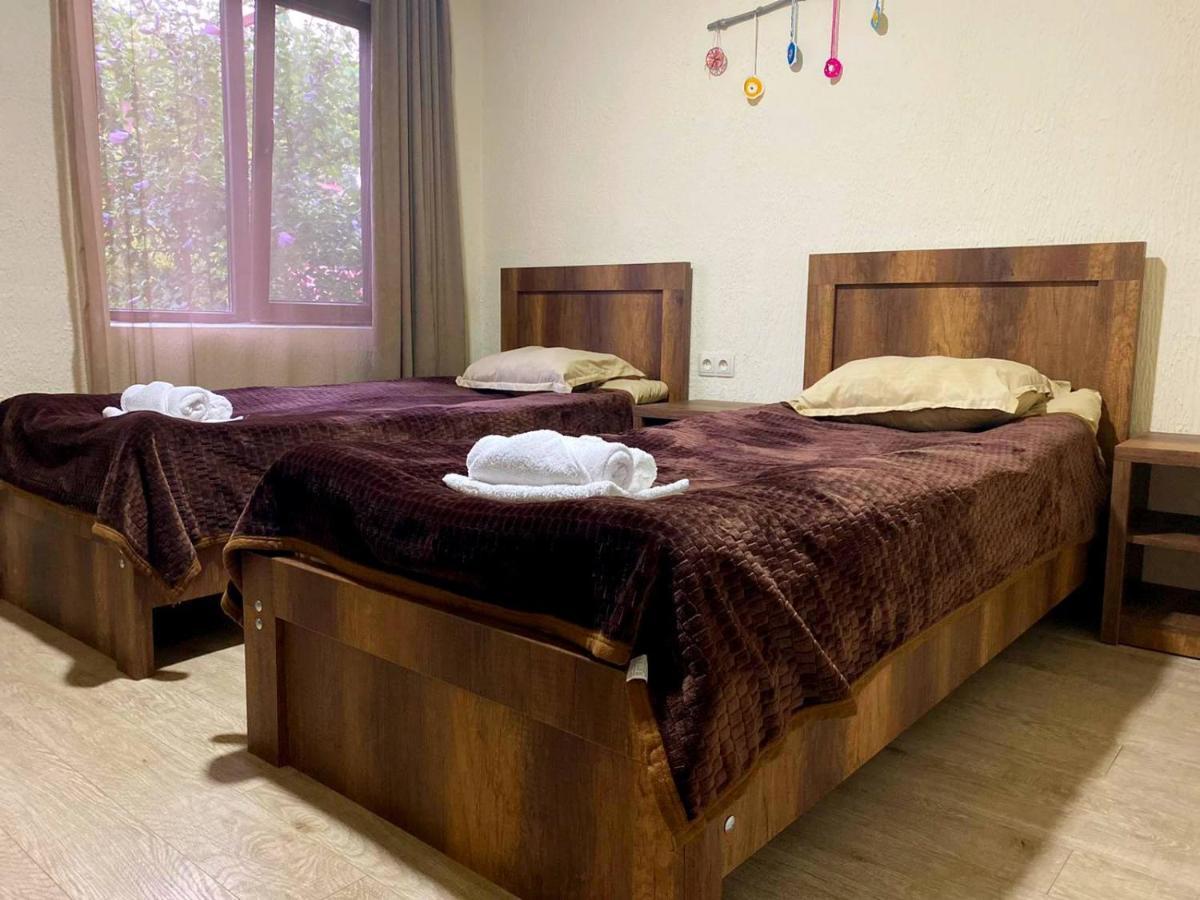 Hotel Villa Eniseli Bagian luar foto