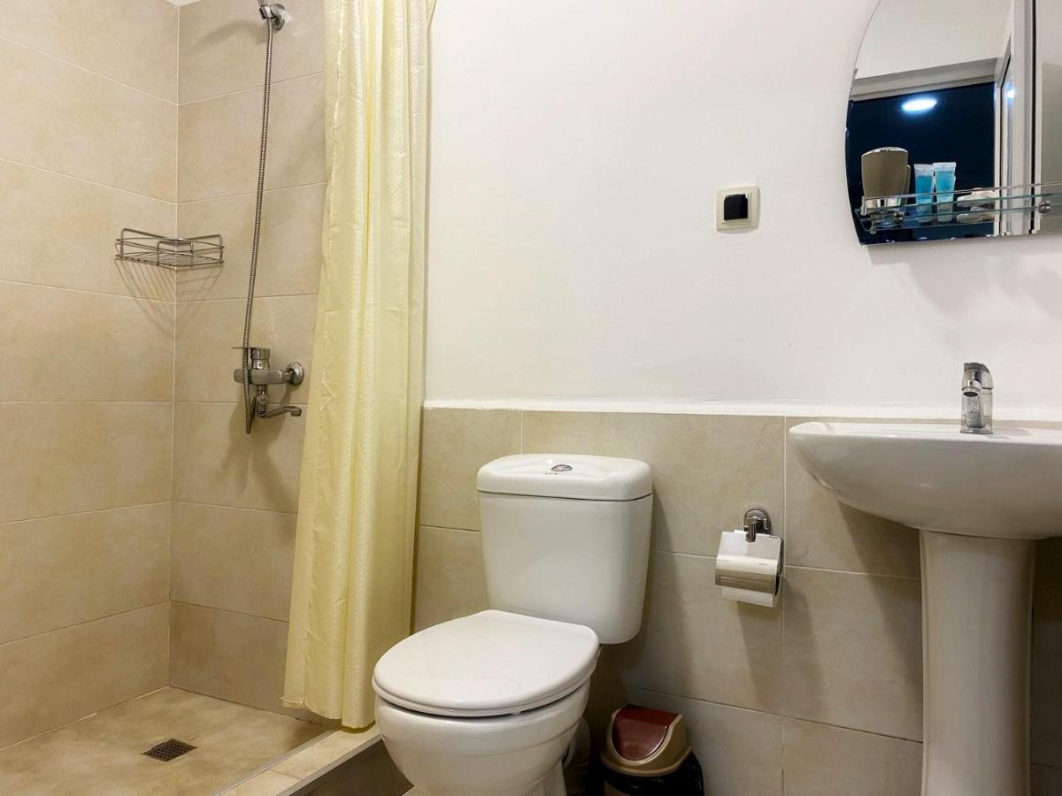 Hotel Villa Eniseli Bagian luar foto